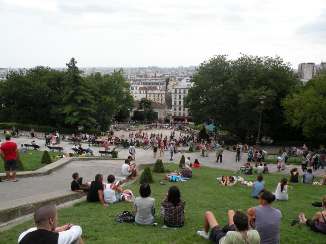  parc devant le Sacré-Coeur